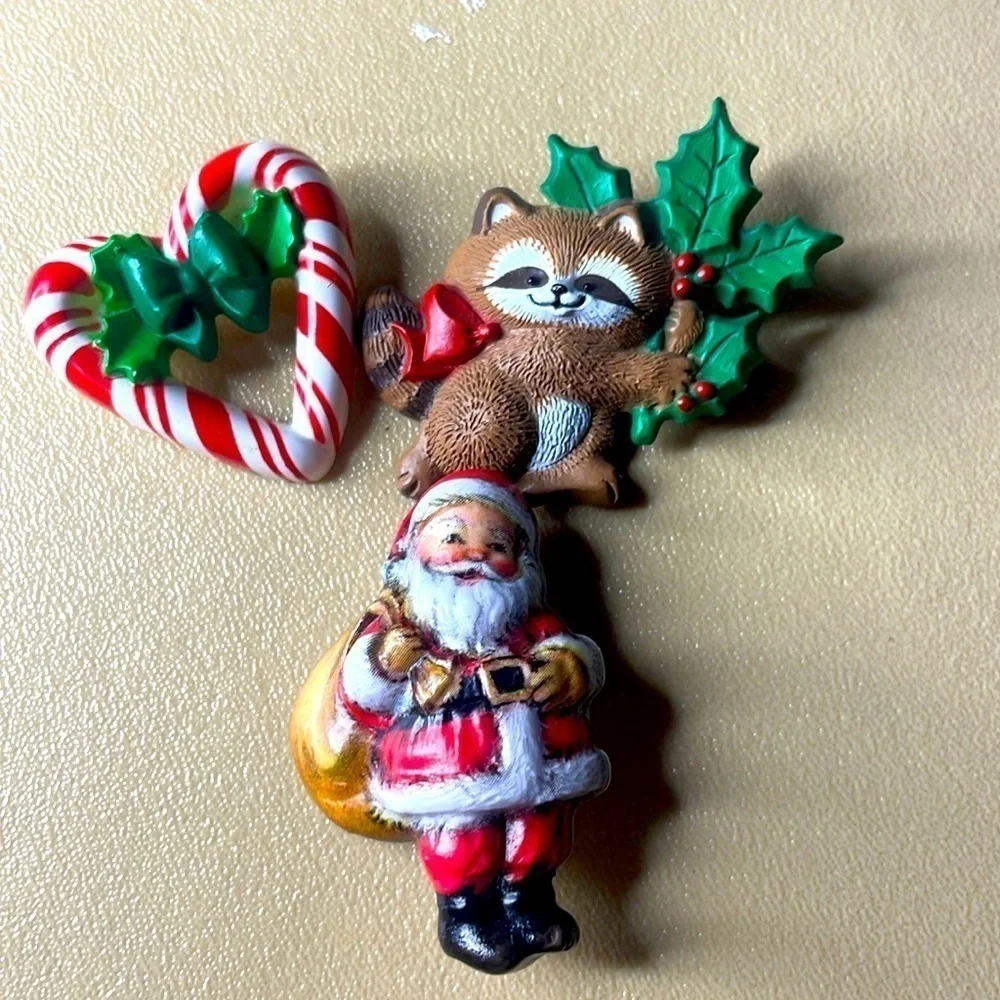 Set Of 3 Vintage Christmas Brooches Hallmark
